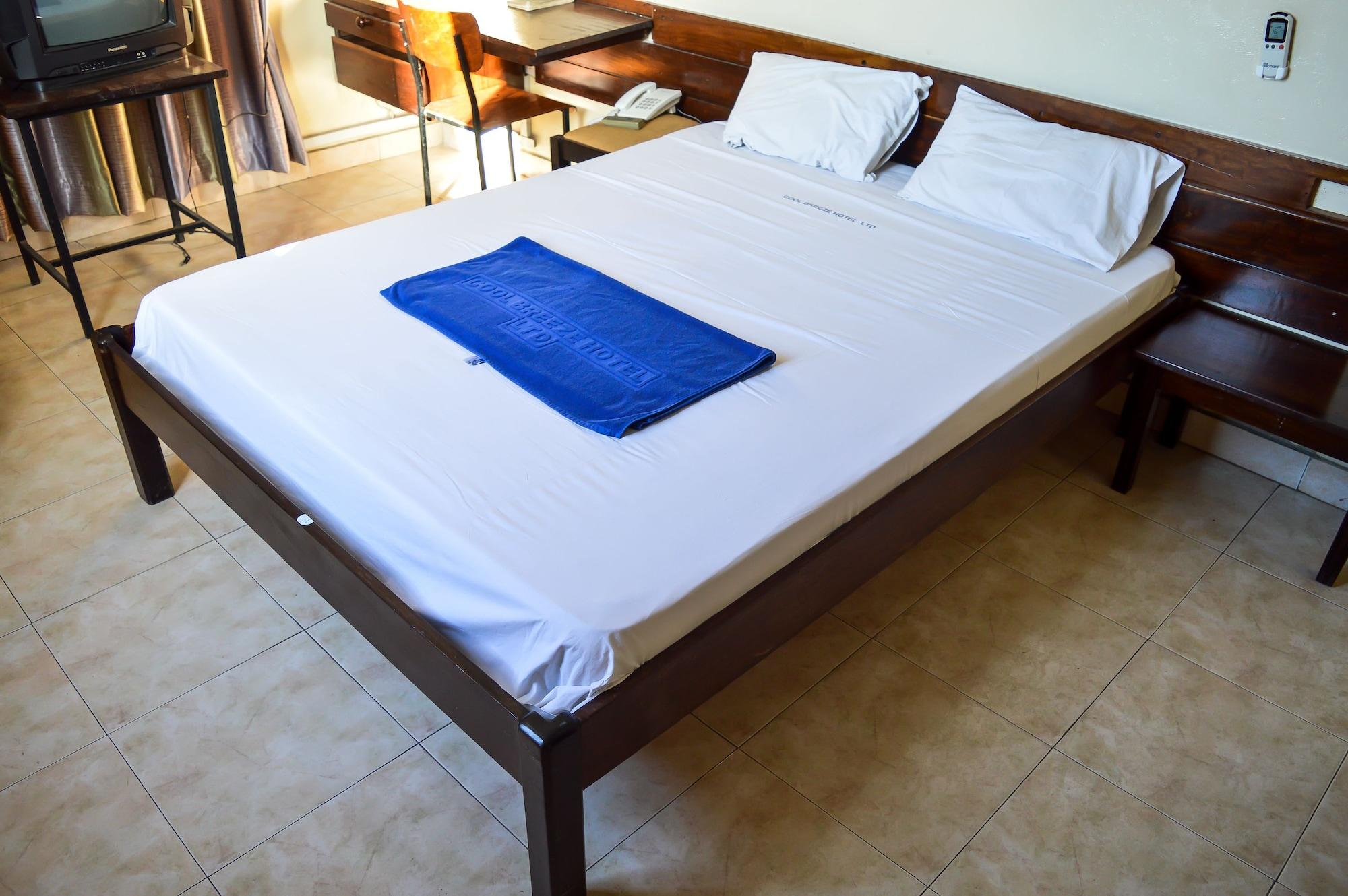 Cool Breeze Hotel 蒙巴萨 外观 照片